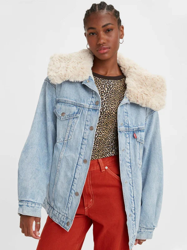 Levi-Jean-Jacket-With-Fur-Collar