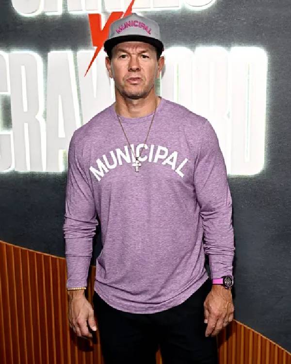 Mark Wahlberg Attends Netflix Canelo v Crawford Fight Sweatshirt USA Jackets